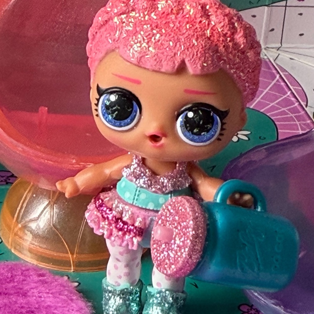 LOL SURPRISE! “Bling Series” - Ice Skater